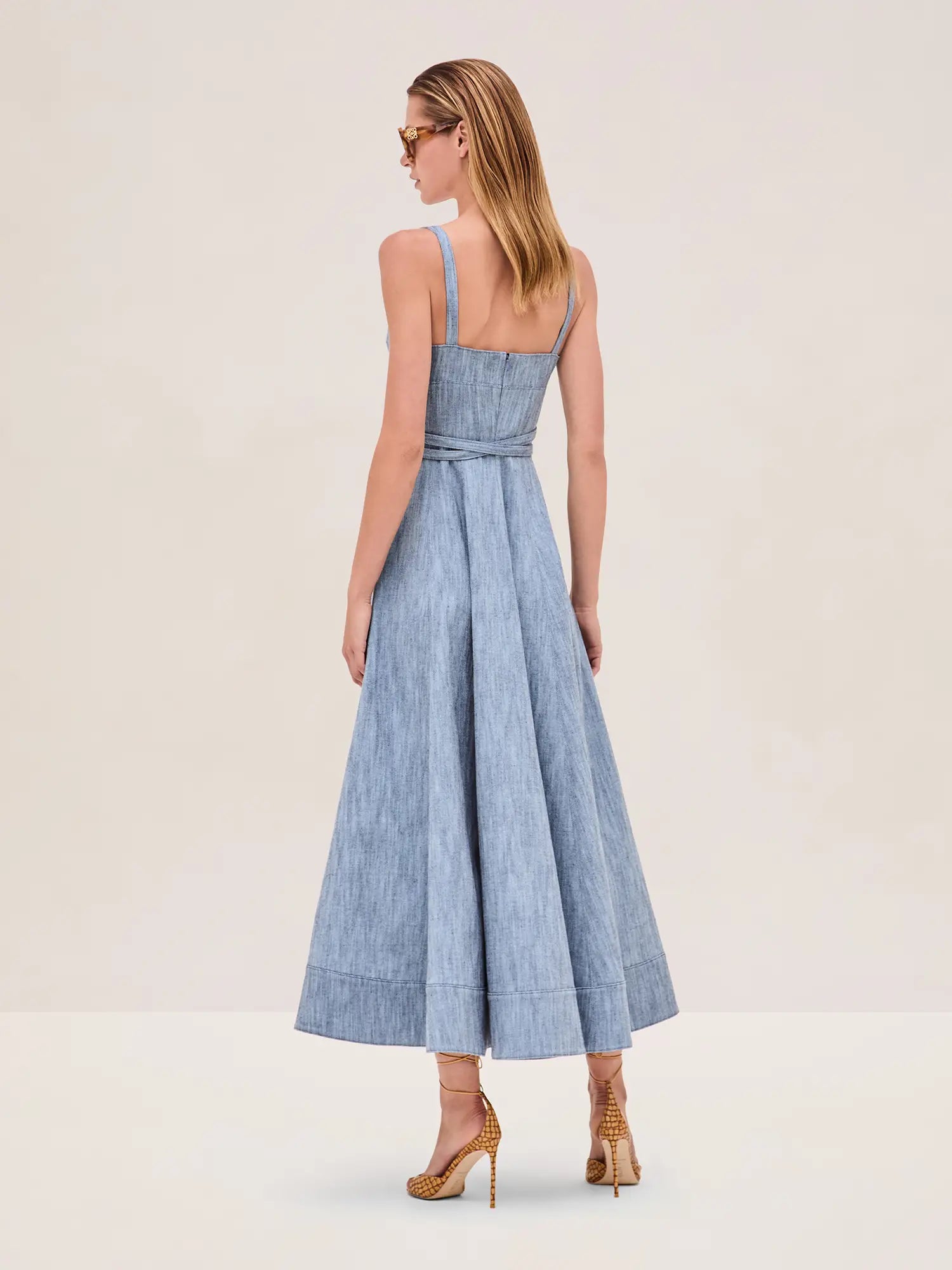 Sirene Dress - Elegant & Timeless Women's Wear